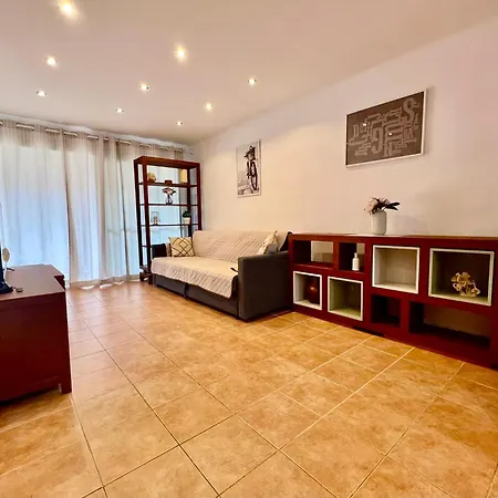 Apartaments Platja D'Aro 公寓 *